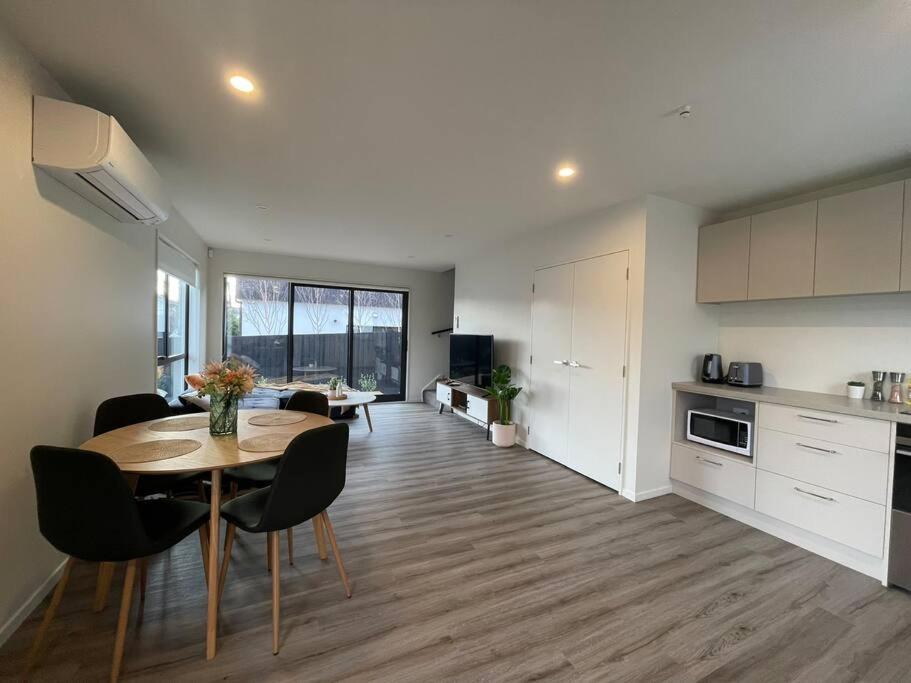 Cbd Luxury Parkside Living 2 Bedroom With Parking クライストチャーチ エクステリア 写真