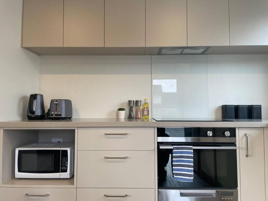 Cbd Luxury Parkside Living 2 Bedroom With Parking クライストチャーチ エクステリア 写真