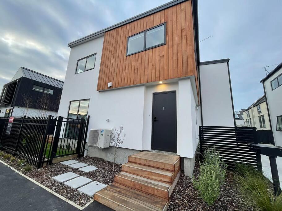 Cbd Luxury Parkside Living 2 Bedroom With Parking クライストチャーチ エクステリア 写真