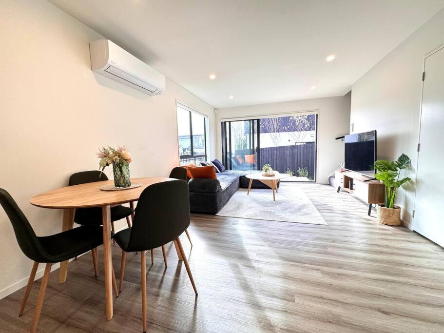 Cbd Luxury Parkside Living 2 Bedroom With Parking クライストチャーチ エクステリア 写真